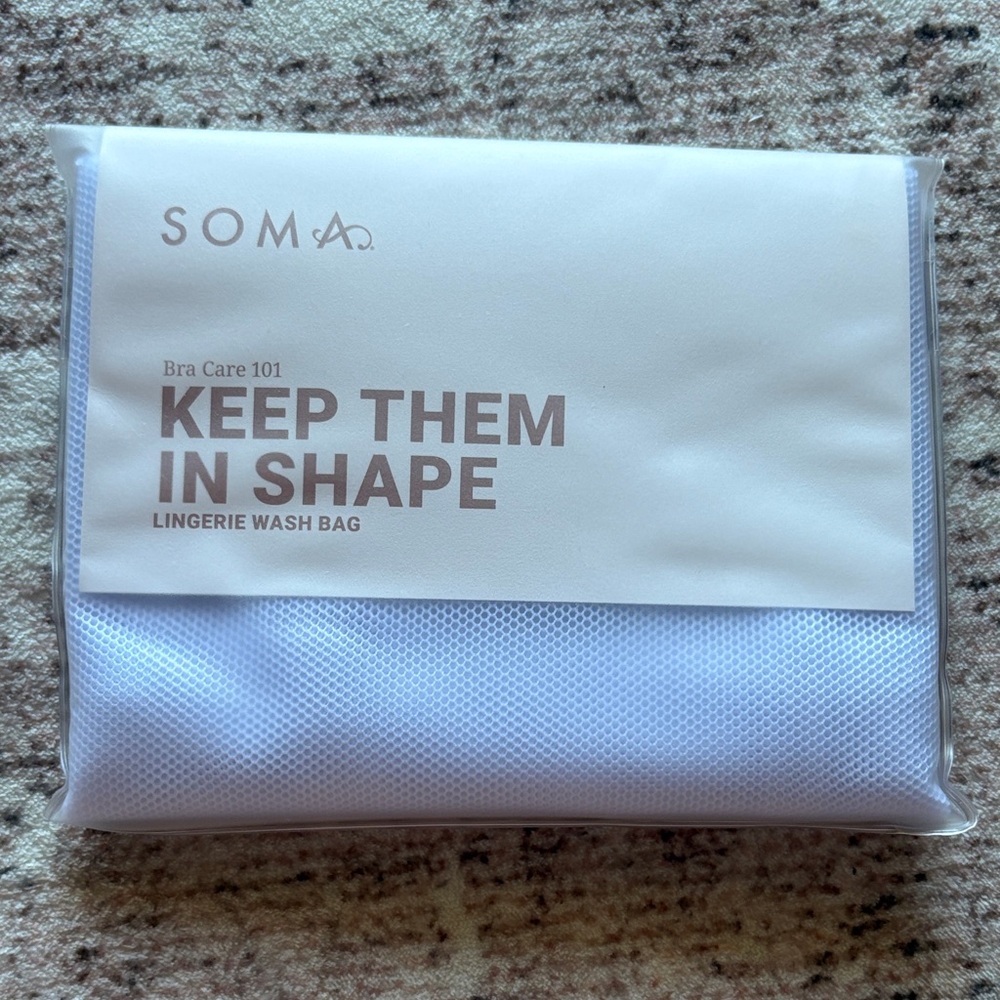 Soma White Lingerie Wash Bag with zip closure